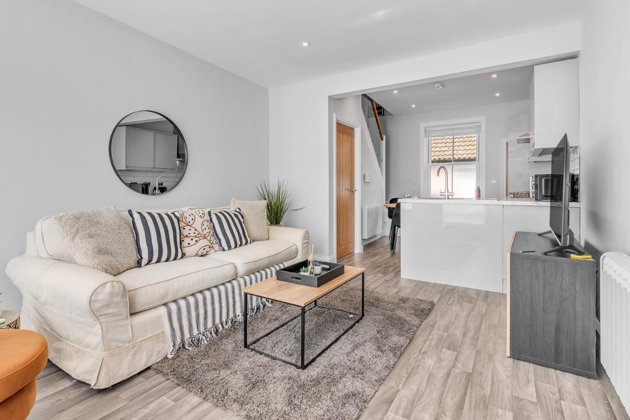 Surrey Street Duplex Appartement NWI Buitenkant foto